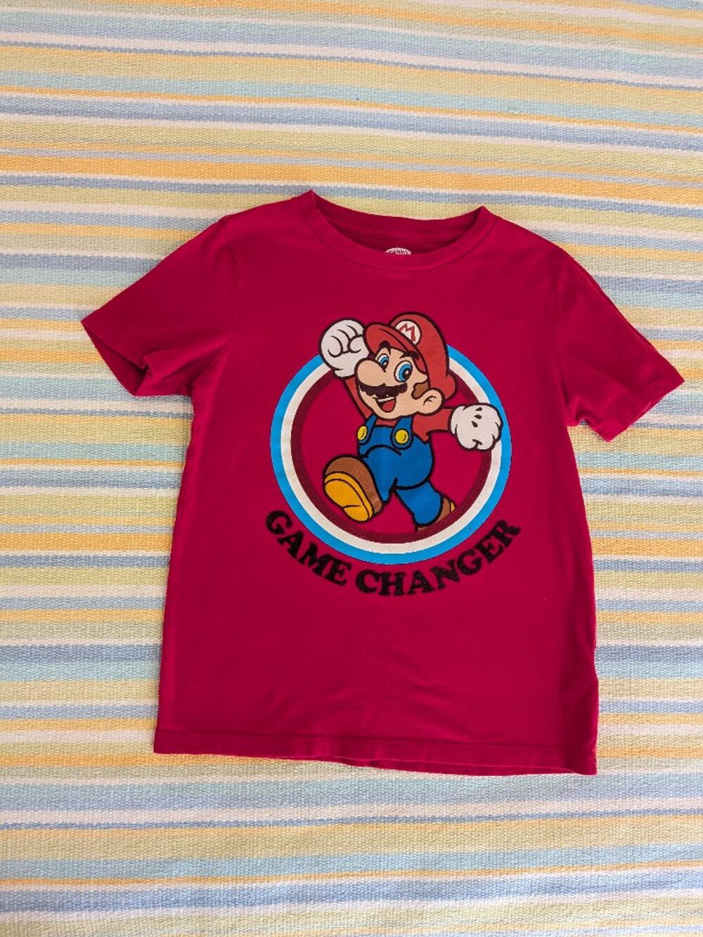 Old Navy Super Mario red graphic tee size Small 6-7